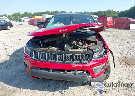 2020 Jeep Compass Trailhawk 4X4 from USA, damaged, VIN 3C4NJDDB1LT221569